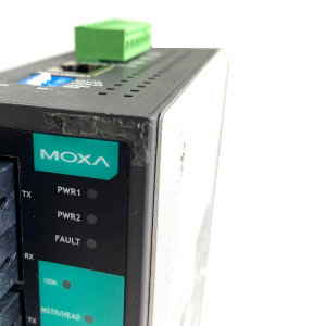 Коммутатор 3 x 10/100BaseTX, 2 x 100BaseFX (одномодовое оптоволокно) с базовыми функциями управления<br><br><b>Причина уценки: </b>Коммутатор восстано
