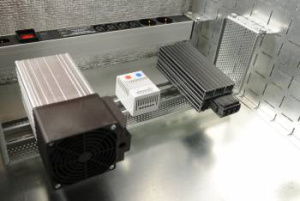 Шкаф коммутационный ЦМО (ШТВ-Н-6.6.3-4ААА) настенный 6U 600x330мм пер.дв.вентил. задн.дв.стал.лист несъемн.бок.пан. 57кг серый 220мм 27кг 400мм IP65 у