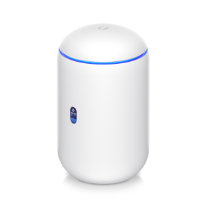 Точка доступа/ Desktop UniFi Cloud Gateway with integrated WiFi 6 and PoE switching