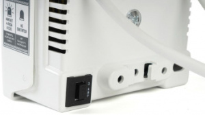 Стабилизатор напряжения Бастион Teplocom ST-555 300Вт 400ВА белый