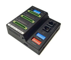 Российский промышленный модуль ввода/вывода - 8 аналоговых входов 0–10 В с возможностью подключения шунта для приема токового сигнала 0–20 мА (выбирае