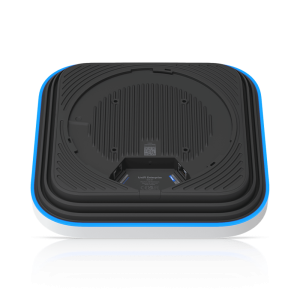 Точка доступа Wi-Fi Ubiquiti UniFi E7 AP 2,4+5+6 ГГц, Wi-Fi 7, 4х4 MU-MIMO, 802.3bt, 1х 10G RJ45, 1х 1G RJ45