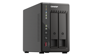 Система хранения данных QNAP SMB QC 2.0GHzCPU/8gb(16)/2 bay SATA (3.5" or 2.5")/2xM.2/2x2.5 GbE/2xHDMI/iSCSI/1xPS/3YW TS-253E-8G-EU-QL