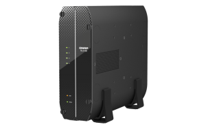 Система хранения данных QNAP SMB QC 2.0 GHzCPU/8gb/4 bay 2.5 SSD/2x2.5GbE/1xHDMI/4xUSB 3.2 Gen 2/iSCSI/1xPS/3YW TS-410E-8G-EU-QL