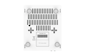 Маршрутизатор MikroTik hEX PoE with 800MHz CPU, 128MB RAM, 5x Gigabit LAN (four with PoE out), SFP, USB, RouterOS L4, plastic case and PSU Маршрутизатор MikroTik hEX PoE with 800MHz CPU, 128MB RAM, 5x Gigabit LAN (four with PoE out), SFP, USB, RouterOS L4, plastic case and PSU