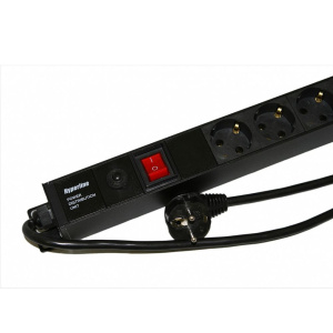 Сетевой фильтр Hyperline Hyperline SHE-15SH-3IEC-SF-2.5EU Блок розеток, вертикальный, 15 розеток Schuko, 3 розетки IEC320 C13, выключ. с подсветкой, з