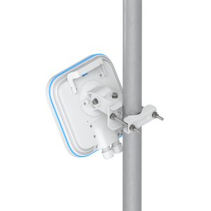 Точка доступа Wi-Fi Ubiquiti UniFi E7 AP Campus 2,4+5+6 ГГц, Wi-Fi 7, 4х4 MU-MIMO, 802.3bt, 1х 10G RJ45, 1х 1G RJ45