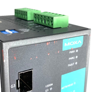 Управляемый коммутатор 7 x 10/100BaseTX, 3 x Gigabit SFP (оптика), с расширенным диапазоном температур<br><br><b>Причина уценки: </b>Коммутатор полнос