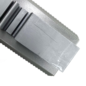 Компактный коммутатор 7 x 10/100BaseTX, 1 x 100BaseFX (многомодовое оптоволокно) в пластиковом корпусе