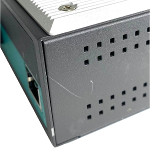 Медиаконвертер Ethernet 10/100BaseTX в 100BaseFX (одномодовое оптоволокно) в металлическом корпусе<br><br><b>Причина уценки: </b>Преобразователь полно