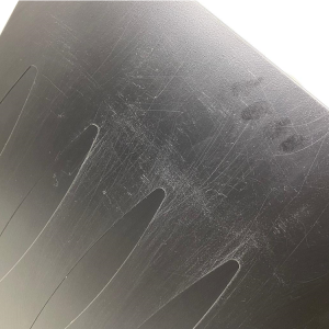 <br><br><b>Причина уценки: </b>Большое количество царапин (см. фото). Упаковка заводская, но сильно повреждена.<br><b>Гарантийный срок </b>уценённого