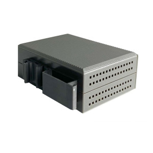 Компактный коммутатор 8 x 10/100BaseTX в пластиковом корпусе