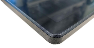 Высоконадёжный российский промышленный монитор серии SDA-19. Дисплей 19”, с разрешением 1280х1024 точек и проекционно-емкостным сенсорным экраном, ярк