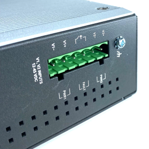 Медиаконвертер Ethernet 10/100BaseTX в 100BaseFX (одномодовое оптоволокно) в металлическом корпусе<br><br><b>Причина уценки: </b>Преобразователь полно