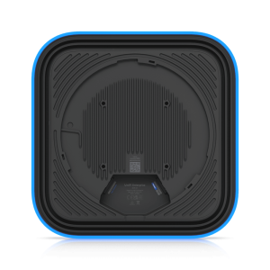 Точка доступа Wi-Fi Ubiquiti UniFi E7 AP 2,4+5+6 ГГц, Wi-Fi 7, 4х4 MU-MIMO, 802.3bt, 1х 10G RJ45, 1х 1G RJ45