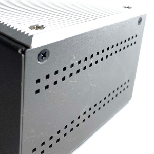 Управляемый коммутатор 7 x 10/100BaseTX, 3 x Gigabit SFP (оптика), с расширенным диапазоном температур<br><br><b>Причина уценки: </b>Коммутатор полнос