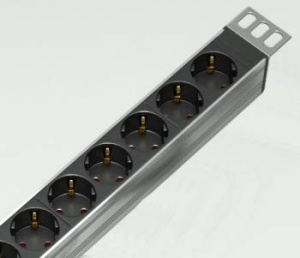 Блок распределения питания Rem R-16-15S-10C13-V-1820 верт.размещ. 15xSchuko 10xC13 базовые 16A C20