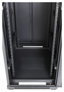 Шкаф коммутационный Lanmaster Business (TWT-CBB-22U-6X10-P1) напольный 22U 600x1000мм пер.дв.перфор. задн.дв.перфор.2-хст. 2 бок.пан. 800кг черный IP2