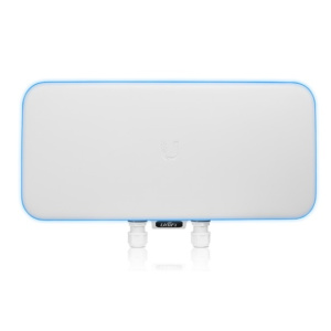 Точка доступа UBIQUITI UWB-XG UniFi WiFi BaseStation XG 3х5 ГГц, ac Wave2, 4х4 MU-MIMO, 802.3bt, 1х 1G RJ45, 1х 10G ICM Ethernet